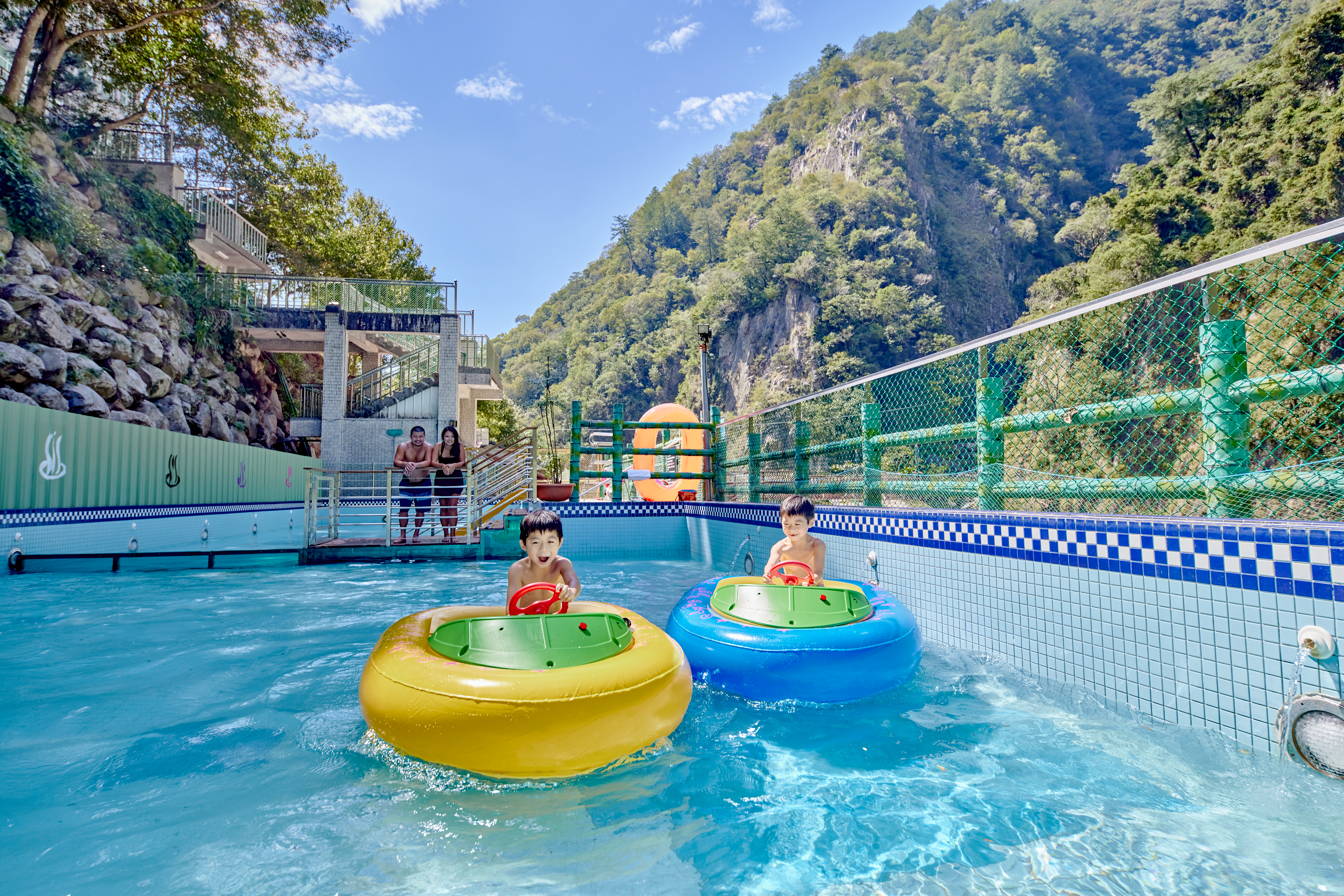 Aquatic Playground/       Bumper Boat(summer)