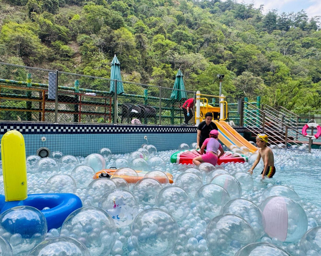 夏季設施-兒童泡泡戲水池